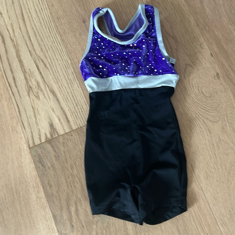 2 Gymnastics leotards with scrunchies